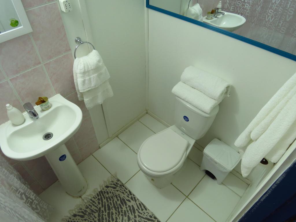 Hostal Benavente Puerto Montt Zewnętrze zdjęcie